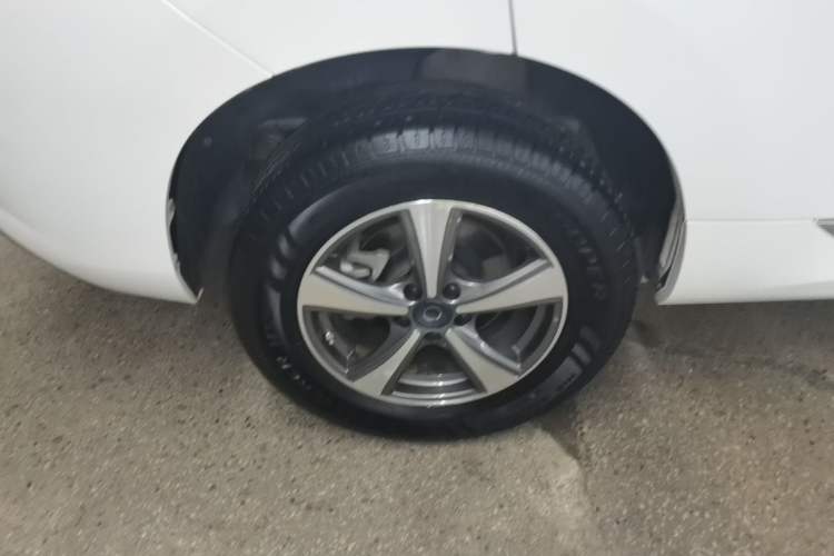 Used Haval H6 Coupe 2021 Smart Connect Edition 1.5T Automatic Two-Wheel Drive Luxury Smart Connect Version Right Rear Wheel Hub