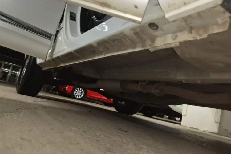 Used Haval H6 Coupe 2021 Smart Connect Edition 1.5T Automatic Two-Wheel Drive Luxury Smart Connect Version Right Side Sill