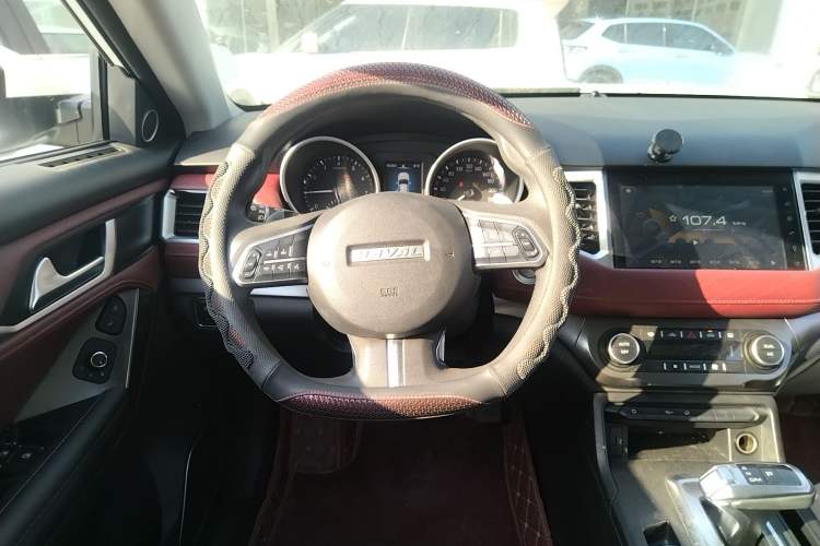 Used Haval H6 Coupe 2021 Smart Connect Version 1.5T Automatic Two-Wheel Drive Elite Model Steering Wheel