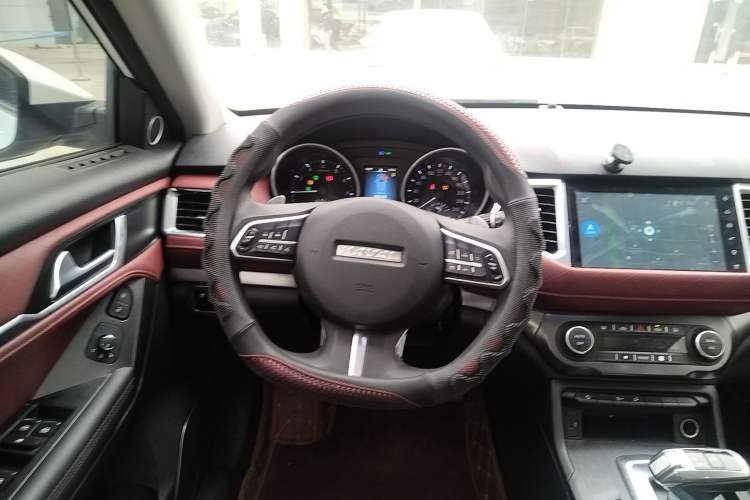 Used Haval H6 Coupe 2021 Smart Connect Version 1.5T Automatic Two-Wheel Drive Elite Model Steering Wheel
