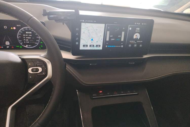 Used Haval H6 New Energy 2023 DHT-PHEV 110KM Enjoyment Edition Audio And AC Panel