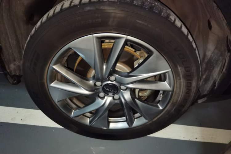 Used Haval H6 New Energy 2023 DHT-PHEV 110KM Long-Range Edition Right Front Wheel Hub