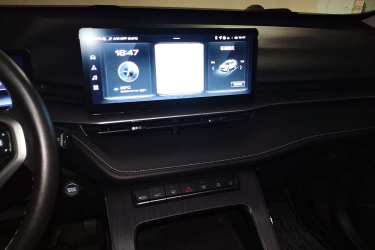 Used Haval H6 New Energy 2023 DHT-PHEV 110KM Long-Range Edition Audio And AC Panel