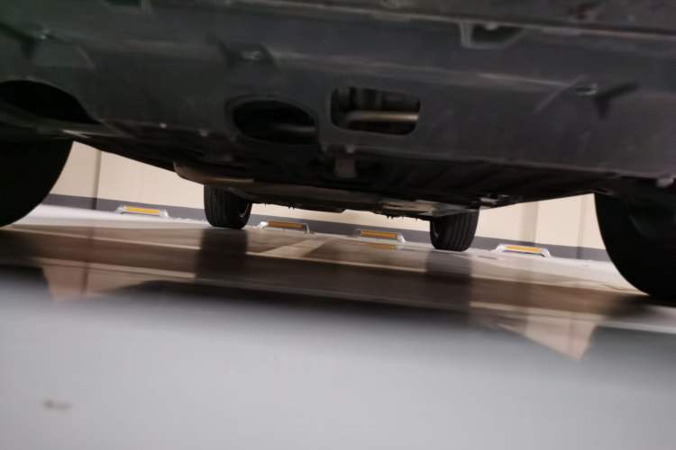 Used Haval H6 New Energy 2023 DHT-PHEV 110KM Long-Range Edition Chassis Front