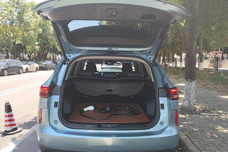 Used Haval H6 New Energy 2023 DHT-PHEV 110KM Long-Range Edition Trunk
