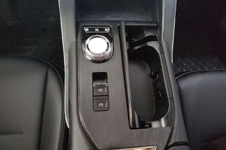 Used Haval H6 New Energy 2023 DHT-PHEV 110KM Enjoyment Edition Gear Lever