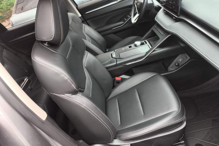 Used Haval H6 New Energy 2023 DHT-PHEV 110KM Long-Range Edition Right Front Seat