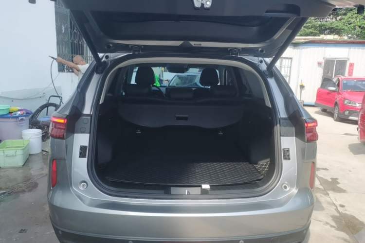 Used Haval H6 New Energy 2023 DHT-PHEV 110KM Long-Range Edition Trunk