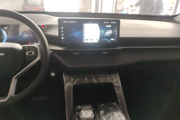 Used Haval H6 New Energy 2023 DHT-PHEV 110KM Long-Range Edition Audio And AC Panel