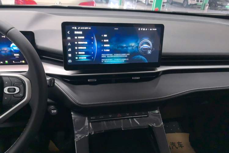 Used Haval H6 New Energy 2023 DHT-PHEV 110KM Long-Range Edition Audio And AC Panel