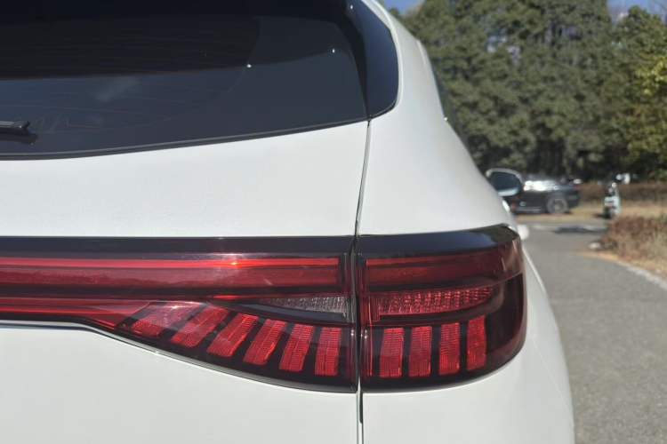 Used Haval H6 New Energy 2023 DHT-PHEV 110KM Long-Range Edition Exterior 10