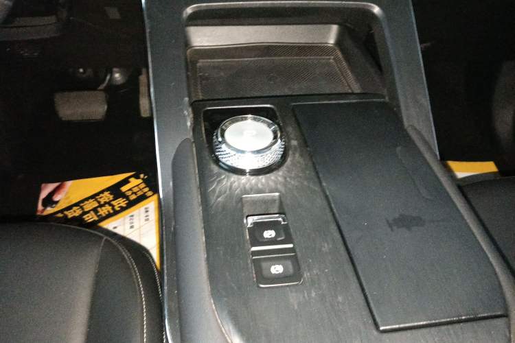 Used Haval H6 New Energy 2023 DHT-PHEV 110KM Enjoyment Edition Gear Lever
