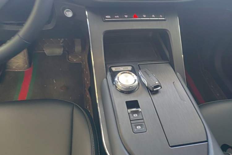 Used Haval H6 New Energy 2023 DHT-PHEV 110KM Enjoyment Edition Gear Lever