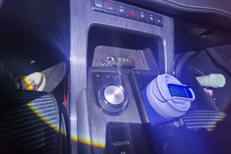 Used Haval H6 New Energy 2023 DHT-PHEV 55KM Enjoyment Edition Gear Lever