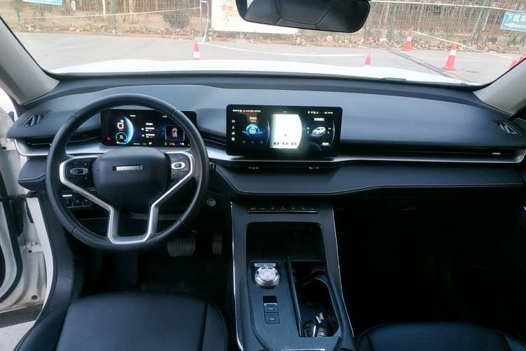 Used Haval H6 New Energy 2023 DHT-PHEV 110KM Enjoyment Edition Interior 3