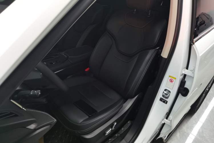 Used Haval H6 New Energy 2023 DHT-PHEV 110KM Enjoyment Edition Left Front Seat