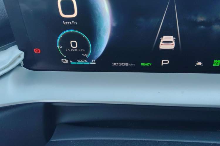 Used Haval H6 New Energy 2023 DHT-PHEV 110KM Long-Range Edition Odometer Close Up