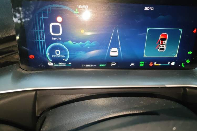Used Haval H6 New Energy 2023 DHT-PHEV 110KM Long-Range Edition Odometer Close Up