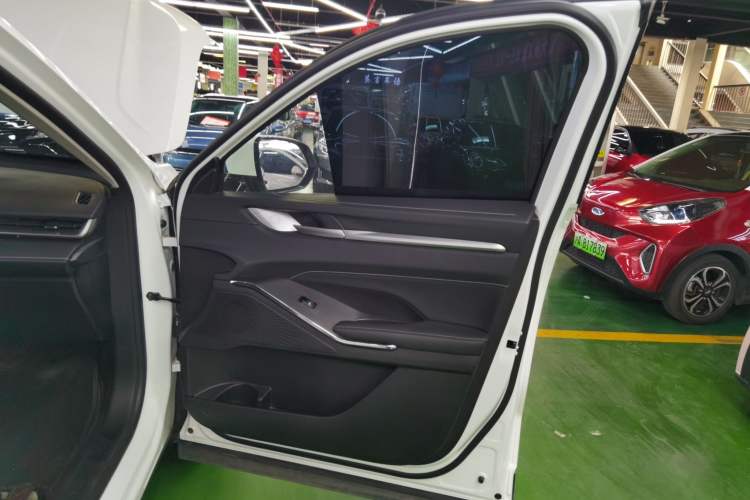 Used Haval H6 New Energy 2023 DHT-PHEV 55KM Enjoyment Edition Right Front Door Interior