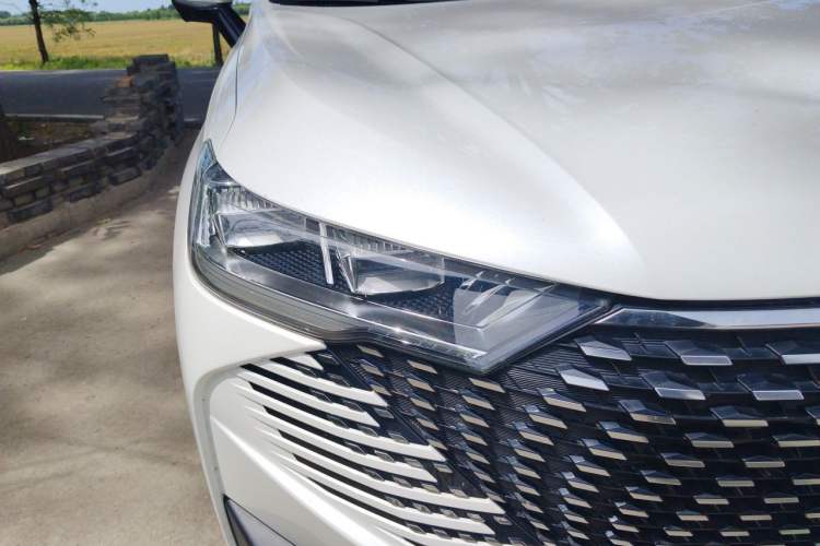 Used Haval H6 New Energy 2023 DHT-PHEV 110KM Long-Range Edition Right Front Headlight