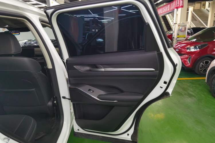 Used Haval H6 New Energy 2023 DHT-PHEV 55KM Enjoyment Edition Right Rear Door Interior