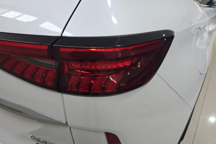 Used Haval H6 New Energy 2023 DHT-PHEV 110KM Long-Range Edition Right Rear Taillight