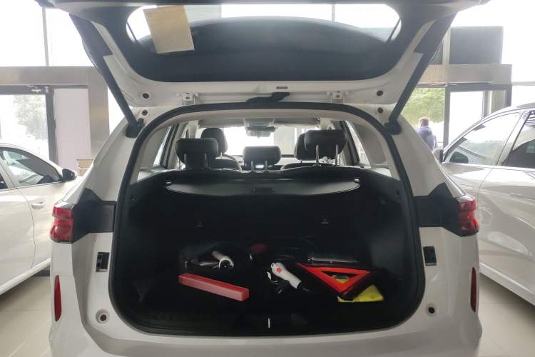 Used Haval H6 New Energy 2023 DHT-PHEV 110KM Long-Range Edition Trunk