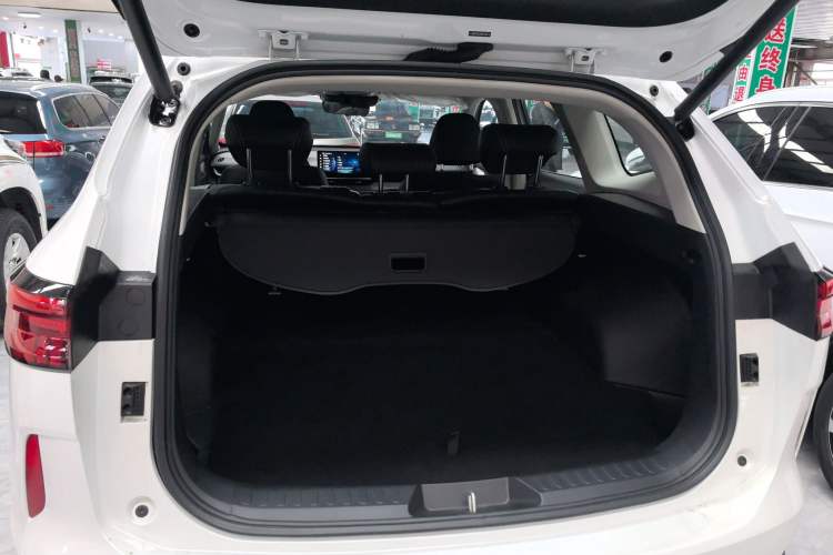 Used Haval H6 New Energy 2023 DHT-PHEV 110KM Long-Range Edition Trunk