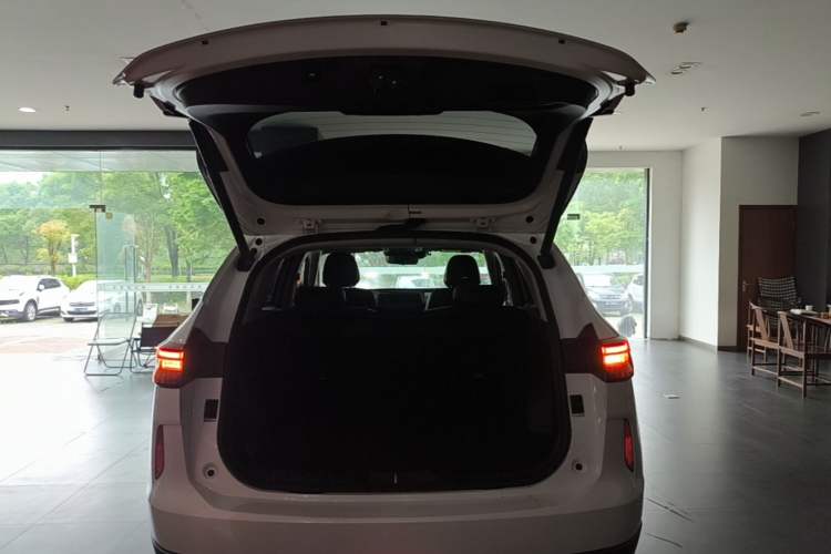 Used Haval H6 New Energy 2023 DHT-PHEV 110KM Enjoyment Edition Trunk
