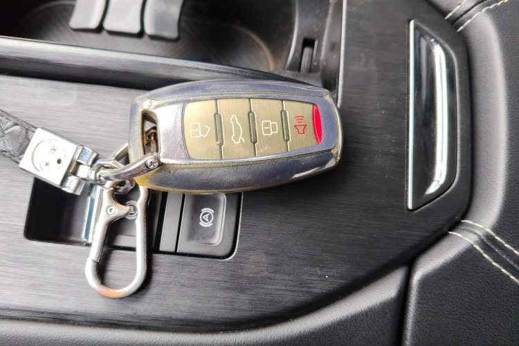 Used Haval H6 New Energy 2023 DHT-PHEV 110KM Enjoyment Edition Vehicle Key