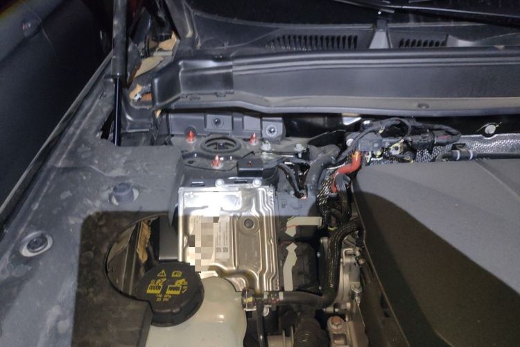 Used Haval H6L 2026 Model 2.0T Ultra Engine Bay Right