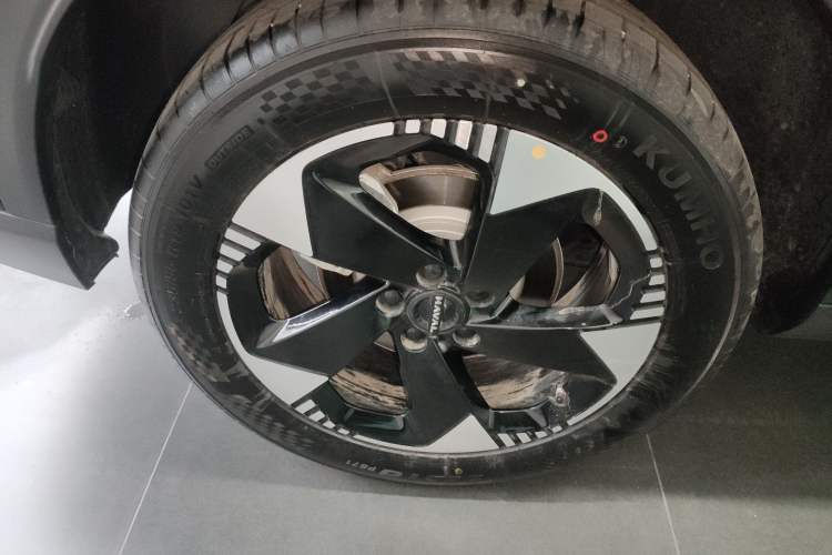 Used Haval H6L 2026 Model 2.0T Max Right Rear Wheel Hub