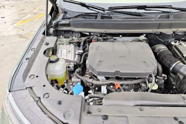 Used Haval H6L 2026 Model 2.0T Ultra Engine Bay Right