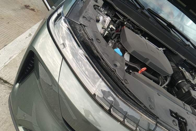 Used Haval H6L 2026 Model 2.0T Ultra Engine Bay Right