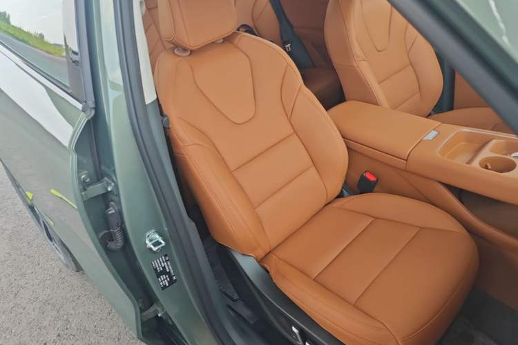Used Haval H6L 2026 Model 2.0T Ultra Right Front Seat