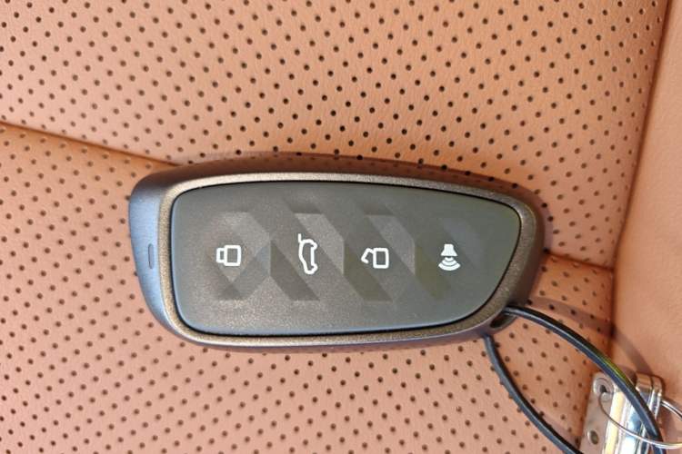 Used Haval H6L 2026 Model 2.0T Ultra Vehicle Key