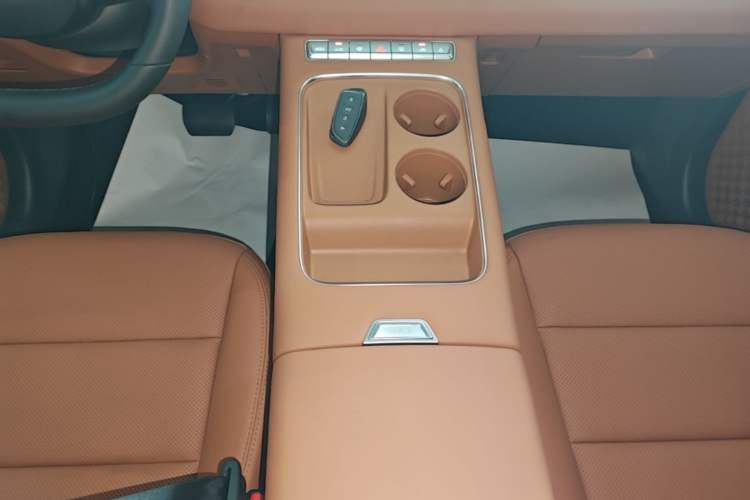 Used Haval H6L 2026 Model 1.5T Max Gear Lever