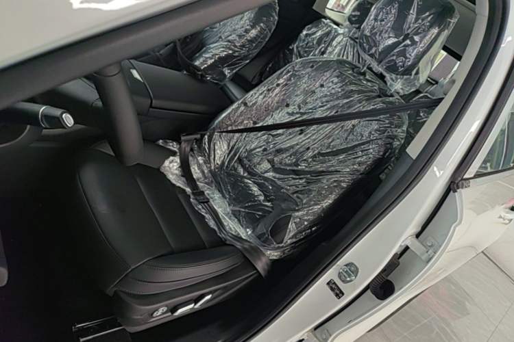 Used Haval H6L 2026 Model 2.0T Ultra Left Front Seat