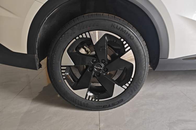 Used Haval H6L 2026 Model 1.5T Max Right Rear Wheel Hub