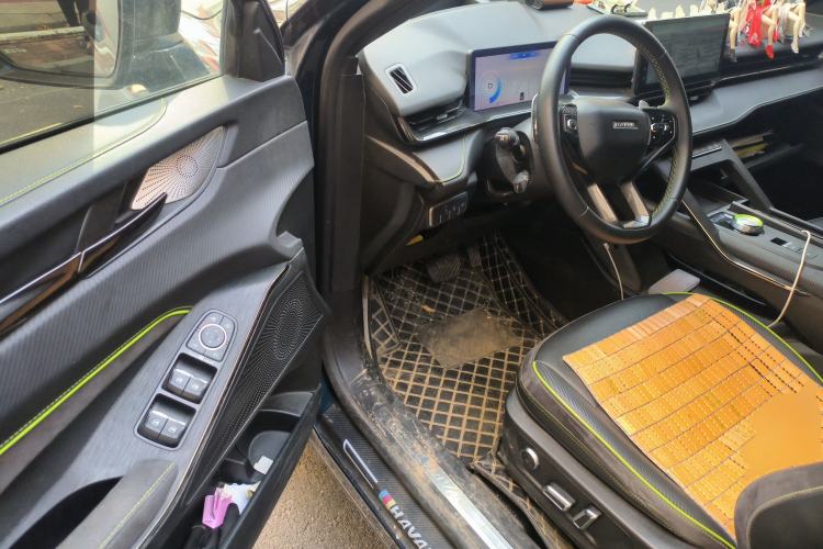 Used Haval H6S 2022 2.0T Two-Wheel Drive ZhiRun Version Driver Seat