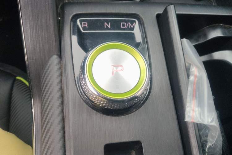 Used Haval H6S 2022 2.0T Two-Wheel Drive ZhiRun Version Gear Lever