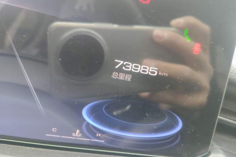 Used Haval H6S 2022 2.0T Two-Wheel Drive ZhiRun Version Odometer Close Up