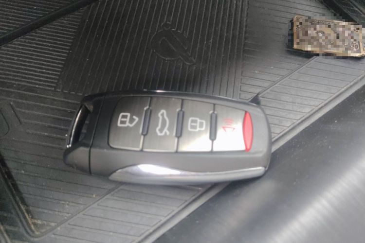 Used Haval H6S 2022 2.0T Two-Wheel Drive ZhiRun Version Vehicle Key