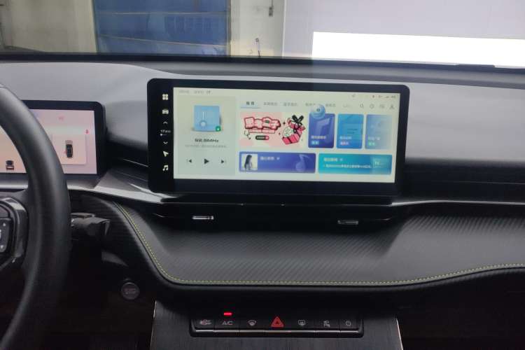 Used Haval H6S 2022 2.0T Two-Wheel Drive JoyRun Version Audio And AC Panel