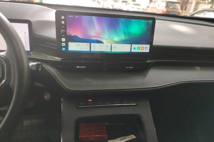 Used Haval H6S 2022 2.0T Two-Wheel Drive ZhiRun Version Audio And AC Panel