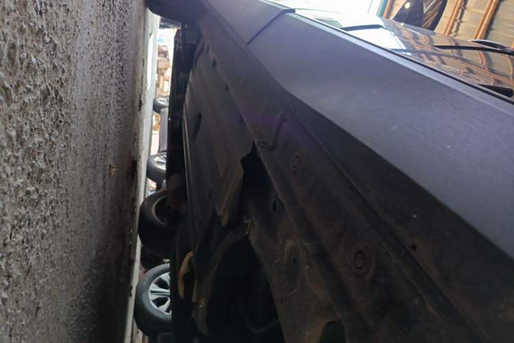Used Haval H6S 2022 2.0T Two-Wheel Drive ZhiRun Version Chassis Front Right