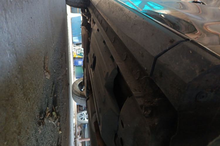 Used Haval H6S 2022 2.0T Two-Wheel Drive ZhiRun Version Chassis Rear Left