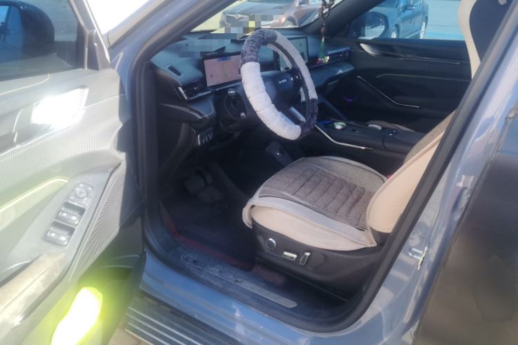 Used Haval H6S 2022 2.0T Two-Wheel Drive ZhiRun Version Driver Seat