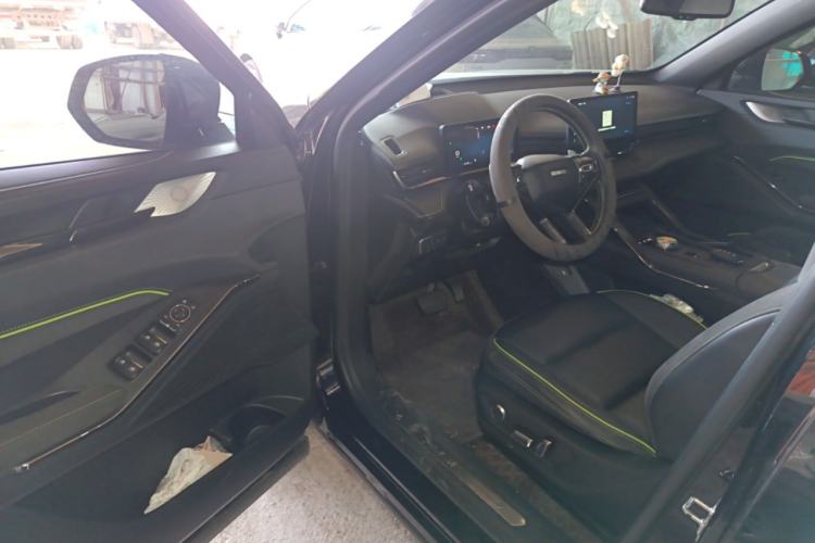 Used Haval H6S 2022 2.0T Two-Wheel Drive ZhiRun Version Driver Seat