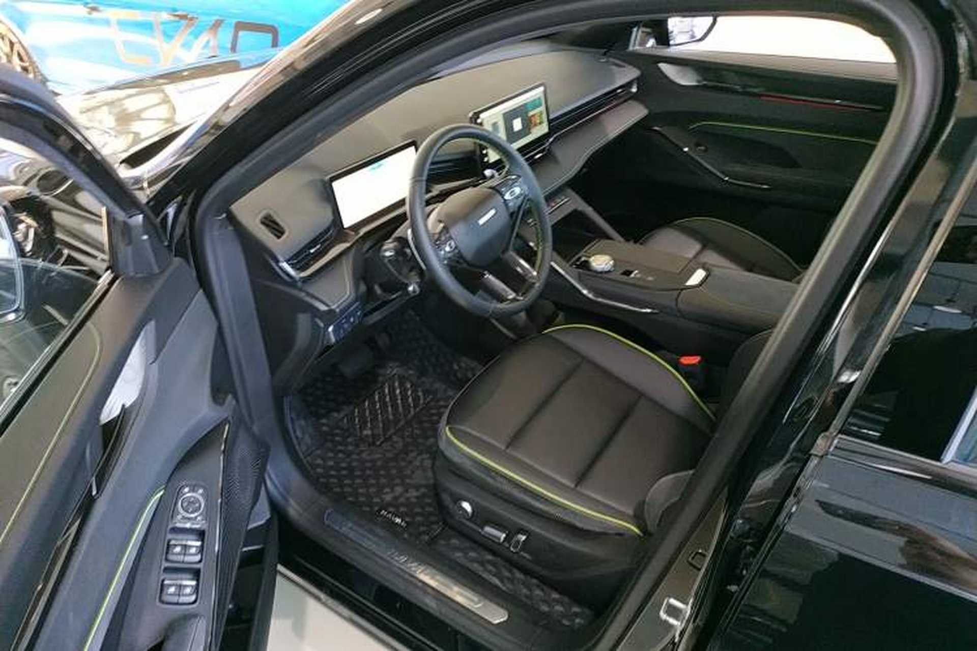 Used Haval H6S 2022 2.0T Two-Wheel Drive ZhiRun Version Driver Seat